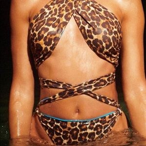 Tropic of C - Bianca Pasifico/Mama Top and Bottom